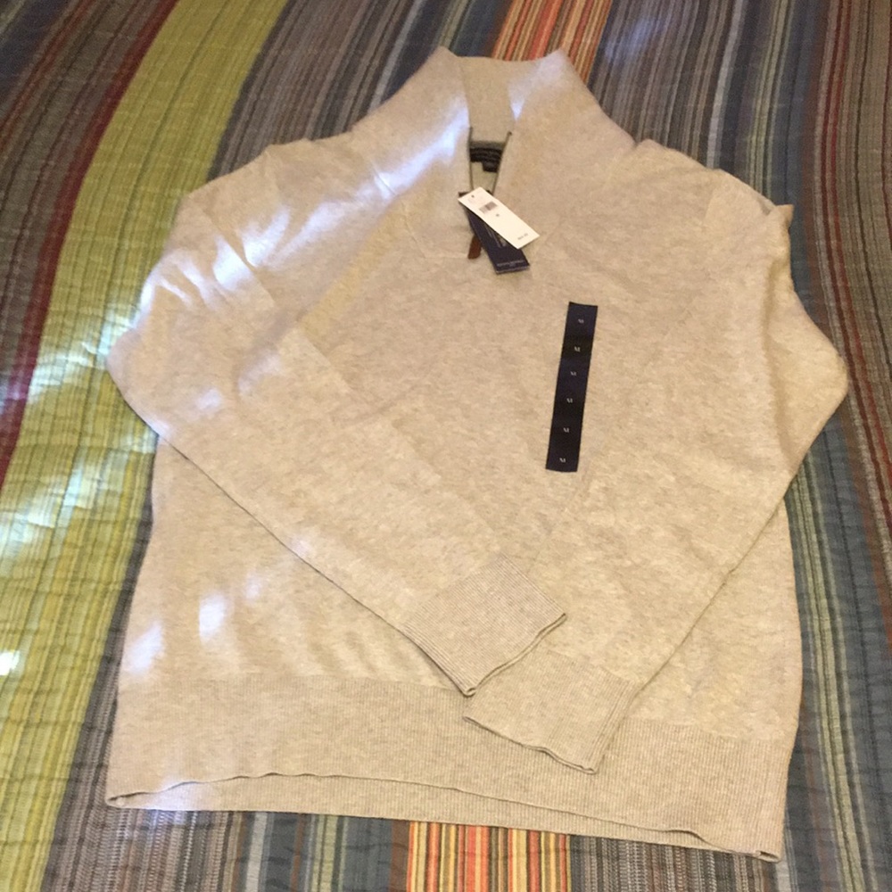 Banana Republic Premium Luxe Yarn Sweater -M